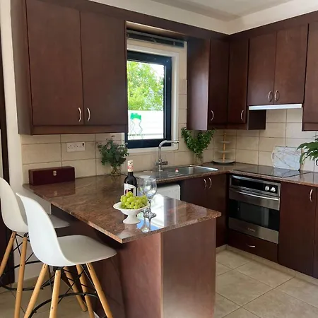 Tatil Evi Enalos